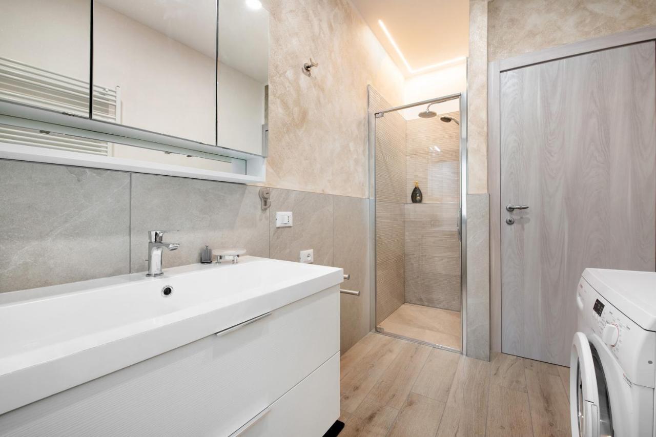 Casa Tovini Lägenhet Pisogne Exteriör bild